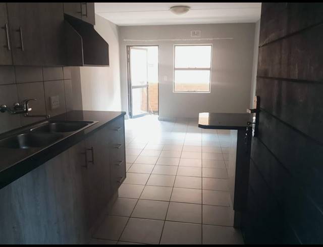 2 BEDROOM PROPERTY TO RENT IN HEUWELOORD
